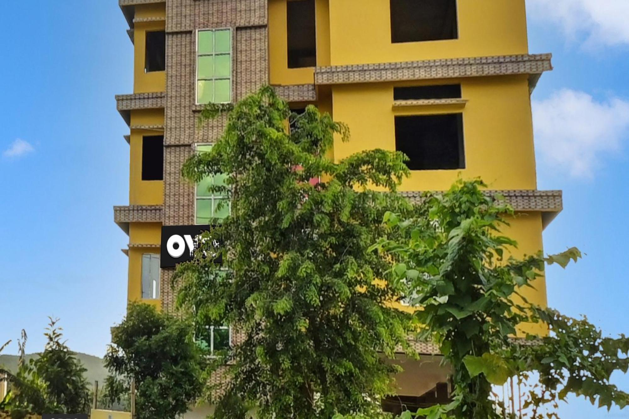 Oyo Flagship The Brahmaputra Homestay Guwahati Exteriör bild